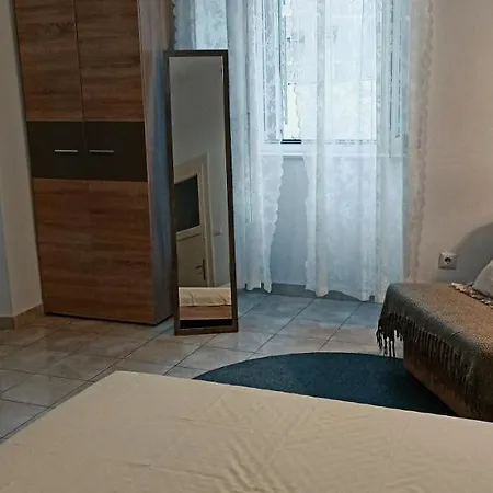 Nika Free Parking * Split